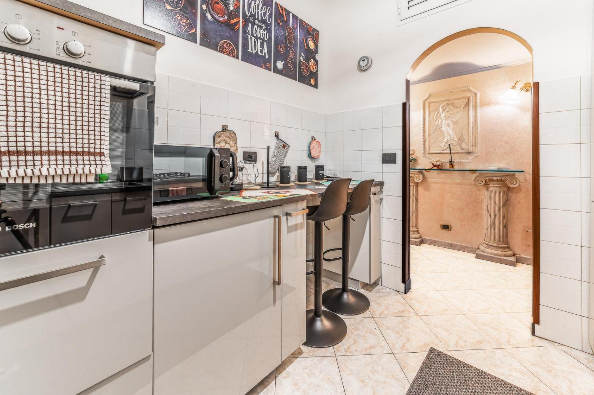 Chiara - Tiburtina Train Station Apartment *