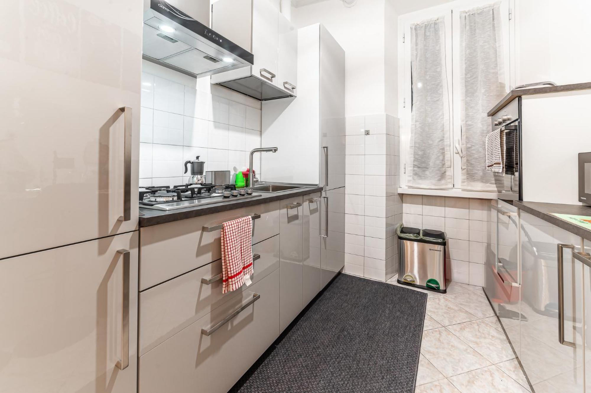 Chiara - Tiburtina Train Station Apartment Rom